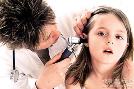 家長注意這些不良習慣可能會導致小兒中耳炎