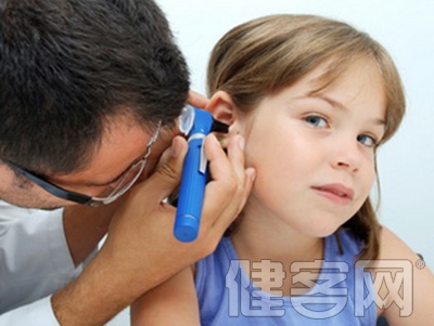 外耳道炎產生的病因是什麼