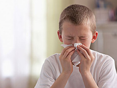 鼻炎預防要趁早，小心你的鼻炎傳染給家人！