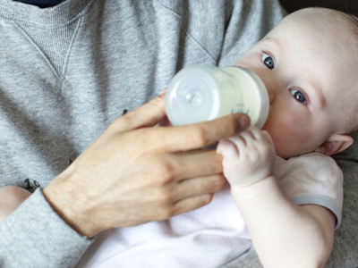 喂奶不當竟能導致寶寶中耳炎