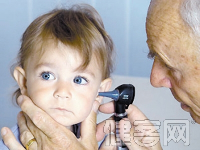 兒童急性中耳炎建議使用抗菌治療
