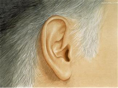 中耳炎自治法和注意事項