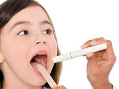 孩子喉嚨腫痛的原因有哪些？