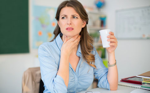 咽喉炎吃什麼好得快 慢性咽炎吃什麼好 咽炎吃什麼食物好