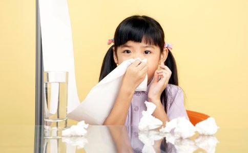 夏季治療鼻炎的方法有哪些 夏季要如何治療鼻炎 中醫治療鼻炎的偏方有哪些