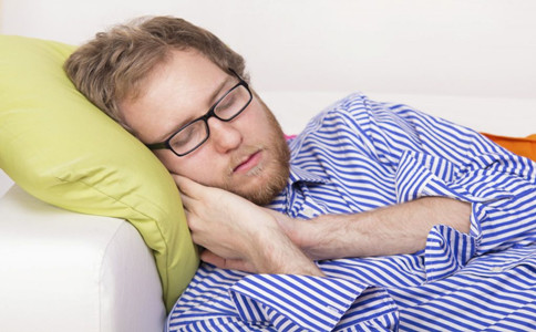 打呼噜的原因 怎麼預防打呼噜 睡覺打呼噜怎麼辦
