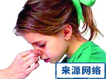 擤鼻子 中耳炎 急性滲出性中耳炎 感冒 擤鼻方法 間歇性耳鳴